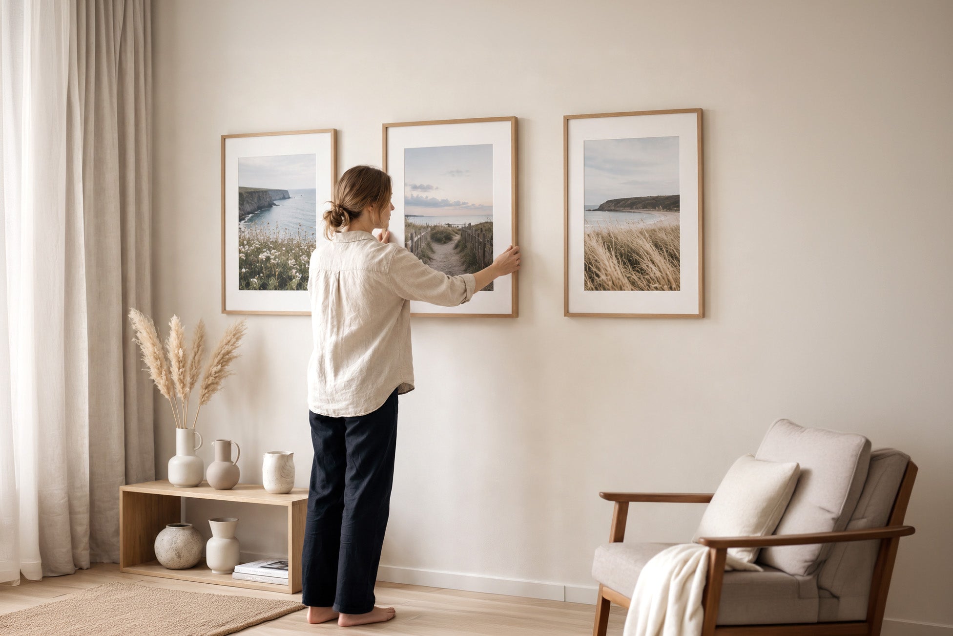 <p>Wall art that hangs without a single nail.</p>